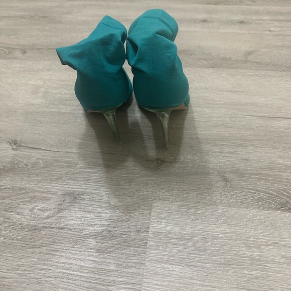Teal Sock Pump - Picture 4 of 4